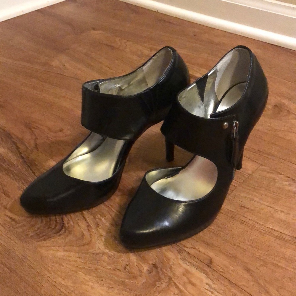 Black heels
